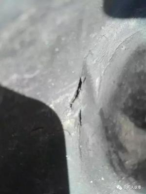 看完这几张图，我才开始庆幸，拖拉机还是自己家的好！